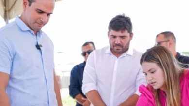 Photo of Governador em exercício, Lucas Ribeiro visita obras no Vale do Piancó