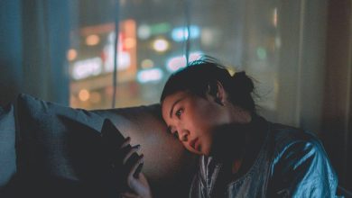 Photo of 7 problemas de saúde que o uso excessivo do celular pode causar
